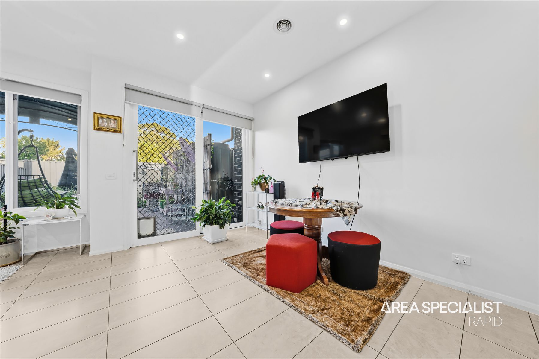 UNIT 5 14-15 HAZELMERE AVENUE, Cranbourne West VIC 3977 - Image 5