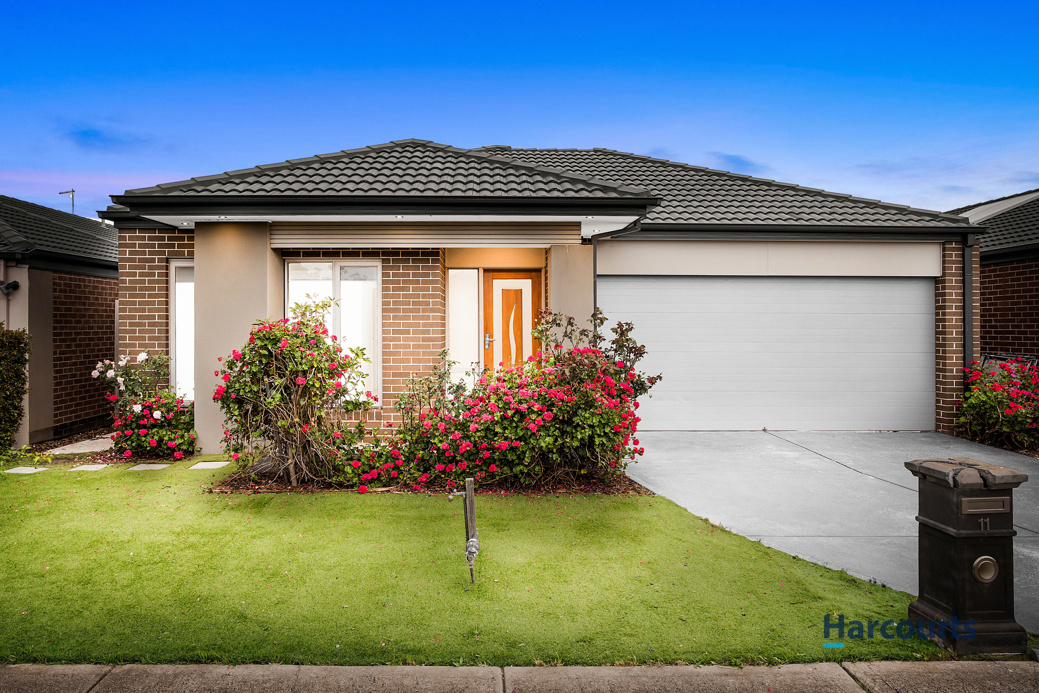 11 Vantage Place, Truganina, VIC 3029 - Image 1