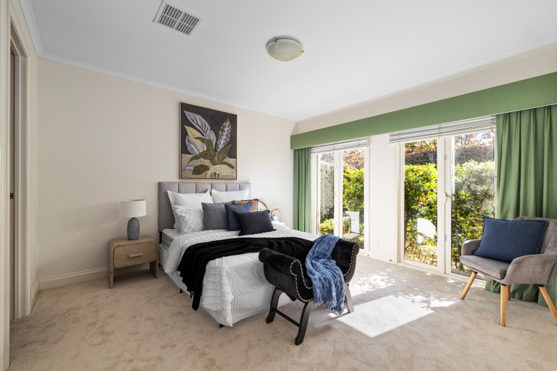 21 ST JOHN CIRCLE, Chirnside Park VIC 3116 - Image 8