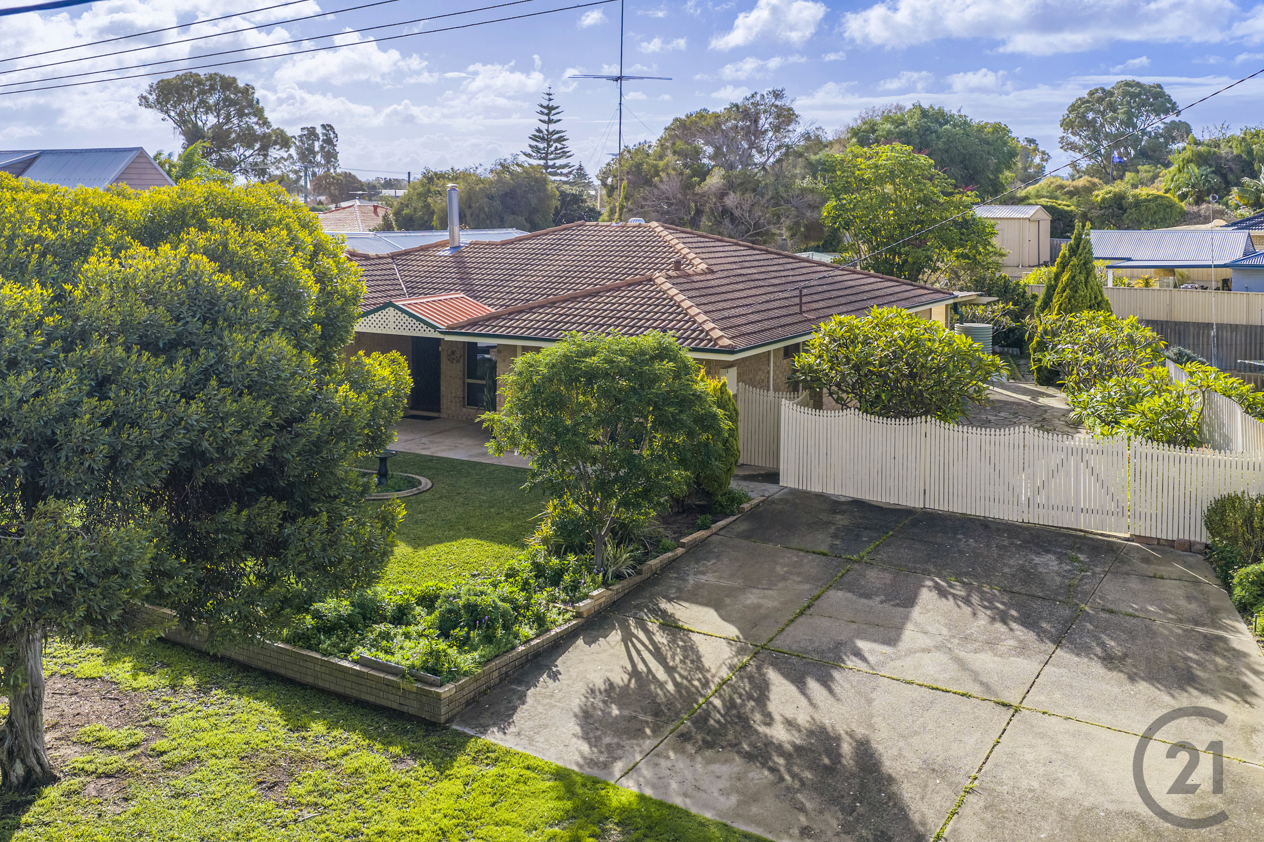 36 WOOLEEN STREET, Golden Bay WA 6174 - Image 1