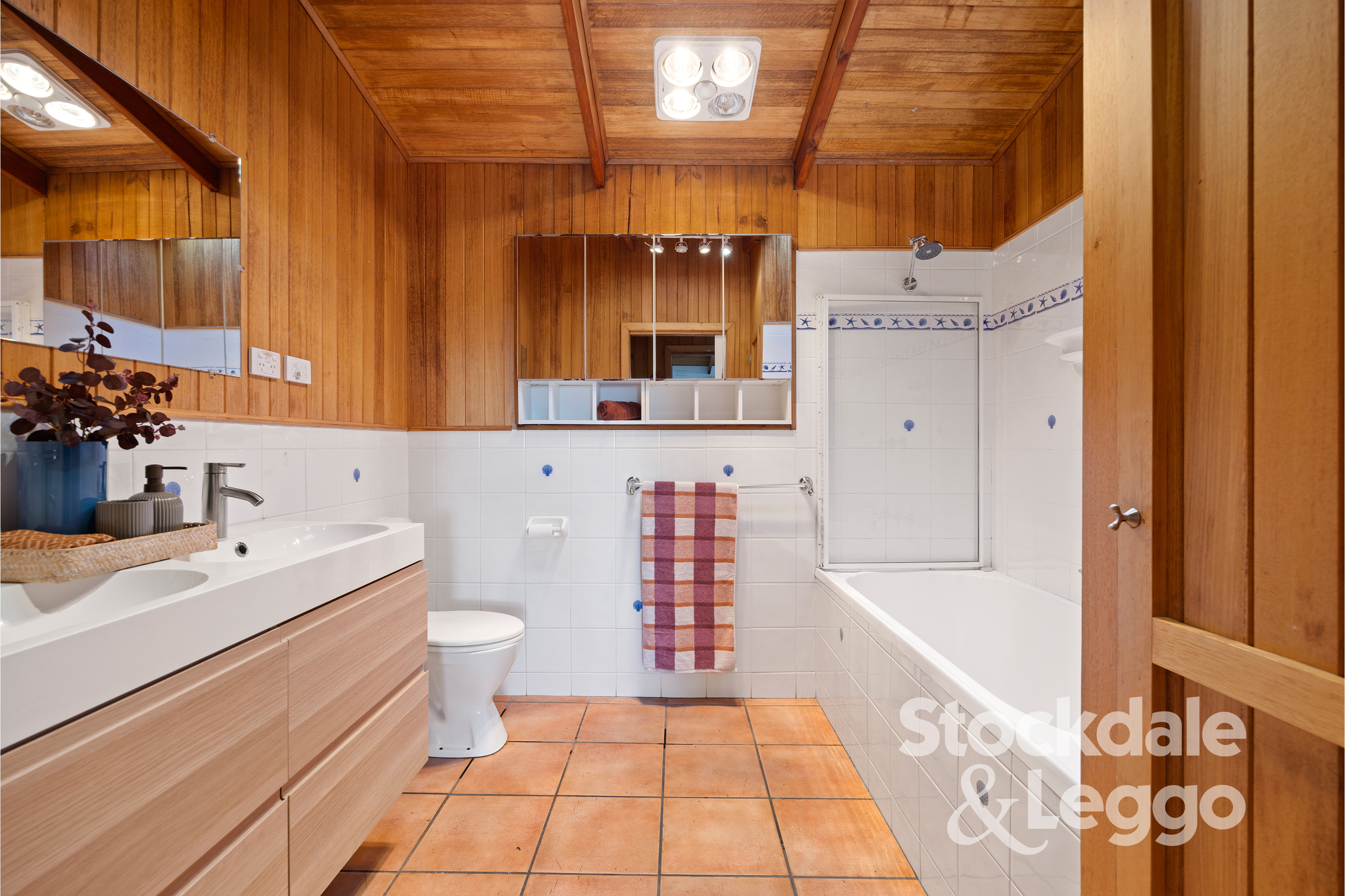 5-bedroom house at 500 DUNNS CREEK ROAD, Red Hill VIC 3937, Mornington Peninsula, Victoria