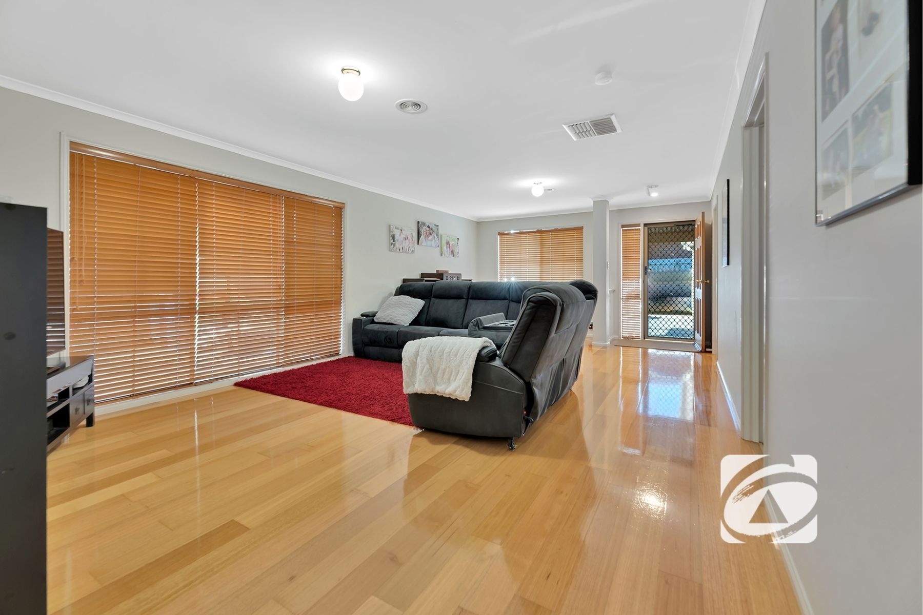 9 TANAMI COURT, Narre Warren South VIC 3805 - Image 3