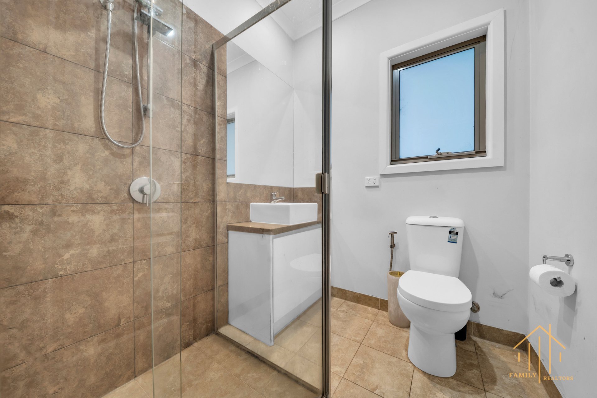 5 8 ARATULA STREET, DANDENONG VIC 3175 - Image 9