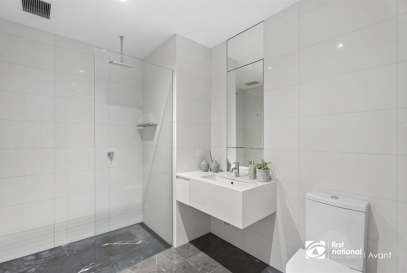 4-bedroom unit at 11 AUGUSTA AVENUE, Docklands VIC 3008, Melbourne, Victoria