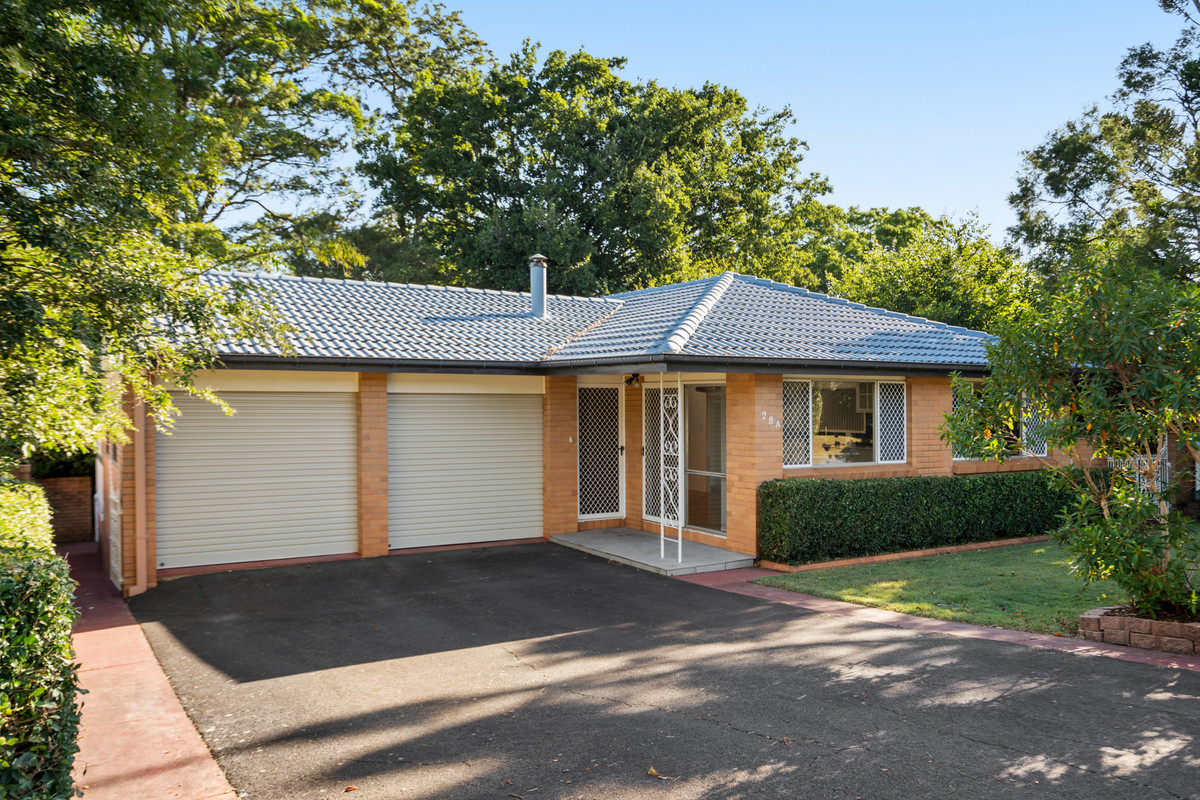 3-bedroom house at 28 Jellicoe Street, Mount Lofty, QLD 4350, Toowoomba, Queensland