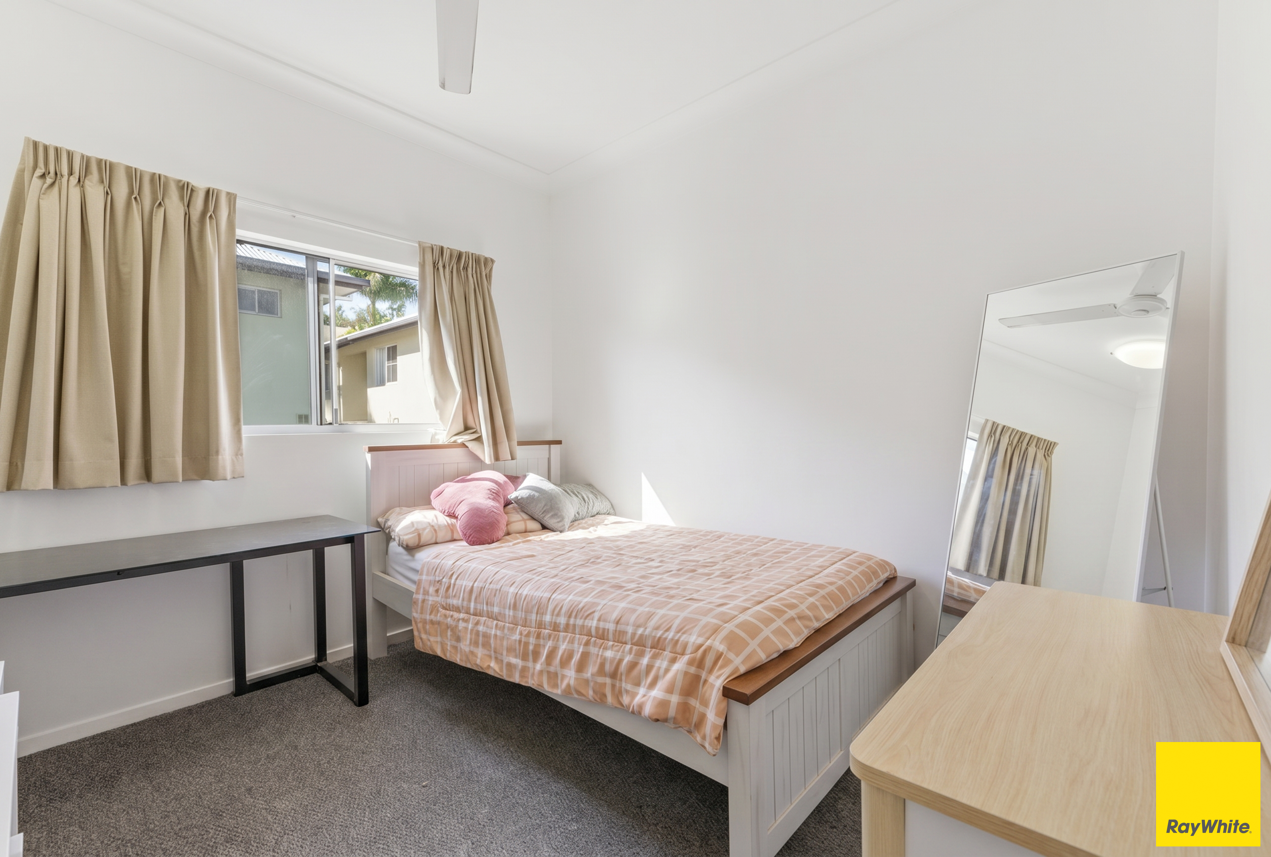 M SQUARE 15 47-49 MCCORMACK STREET, MANUNDA QLD 4870 - Image 9