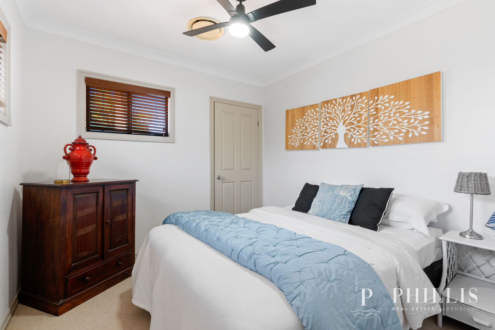 3-bedroom unit at 42 SHINNECOCK CLOSE, Hope Island QLD 4212, Gold Coast, Queensland