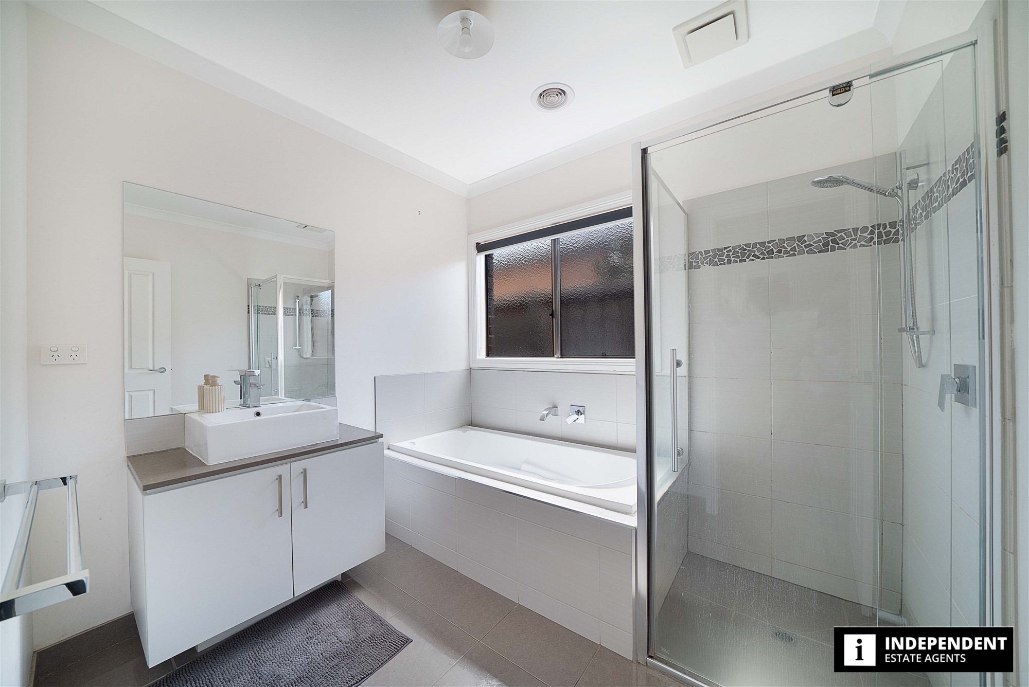 4-bedroom house at 19 Oldbridge Boulevard, Weir Views, VIC 3338, Melton, Victoria
