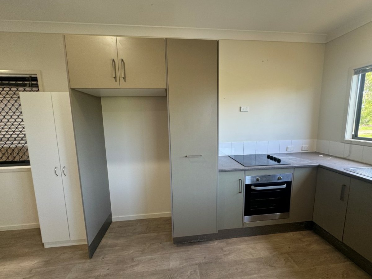 2 34 SAINT KILDA STREET, BOWEN QLD 4805 - Image 5