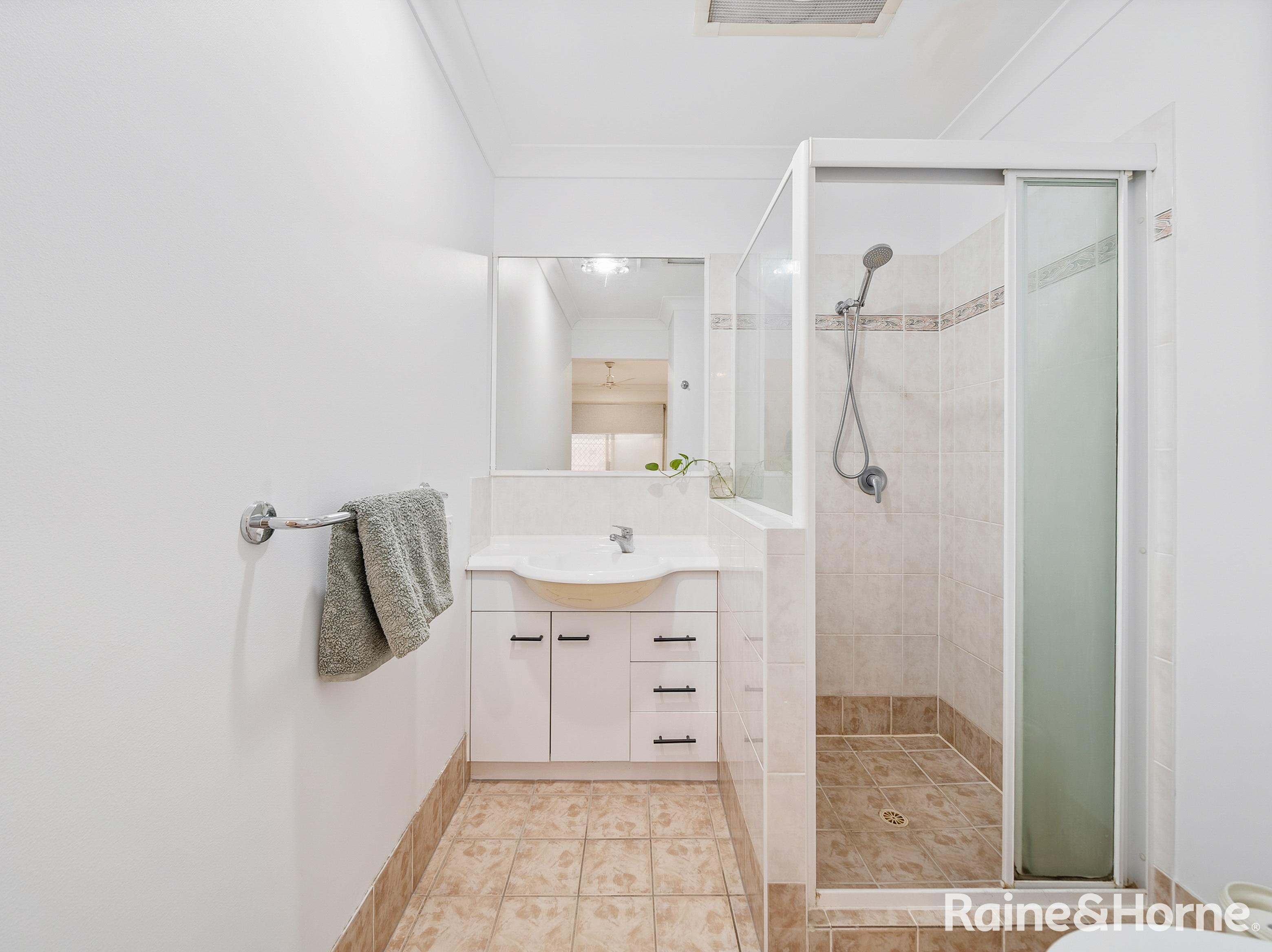 2/154 Albany Creek Road, Aspley, QLD 4034 - Image 6