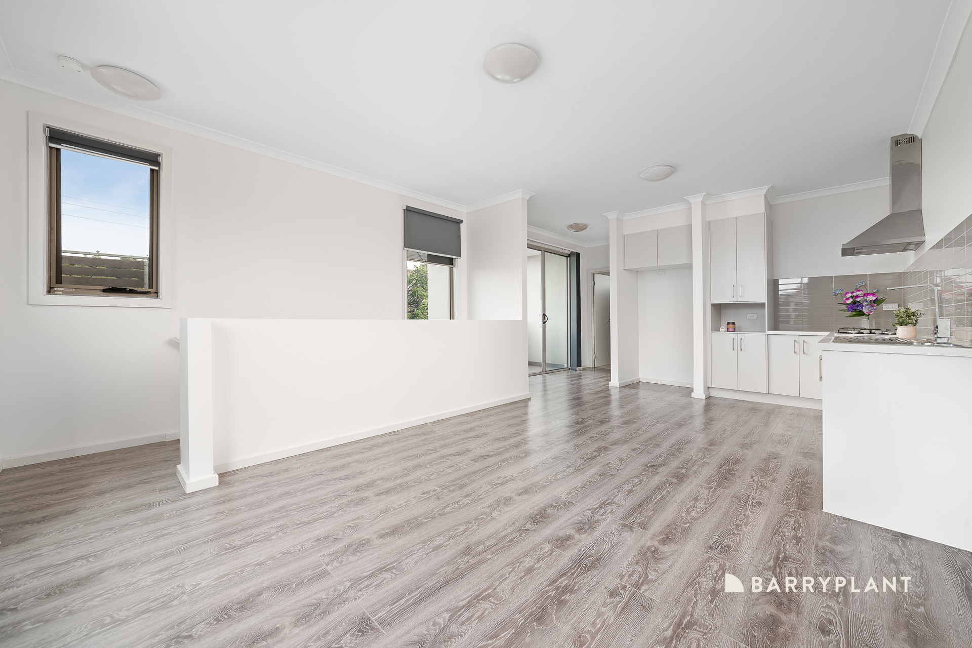 1 32 RUFUS STREET, EPPING VIC 3076 - Image 4