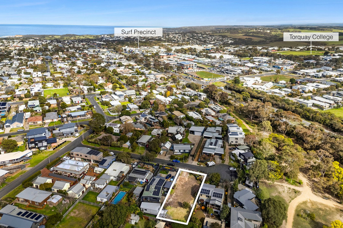 8 Centre Court, Torquay, VIC 3228 - Image 6