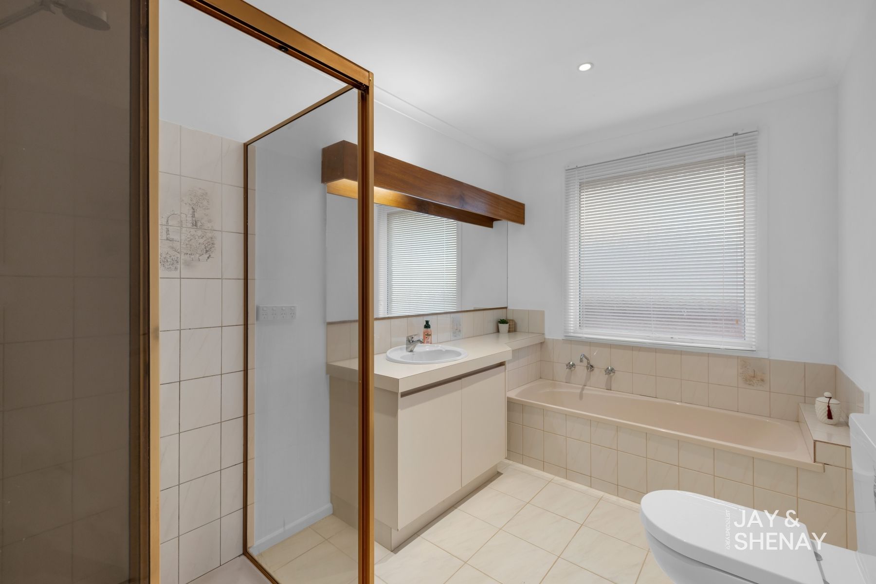 41 PRESTON AVENUE, Endeavour Hills VIC 3802 - Image 8