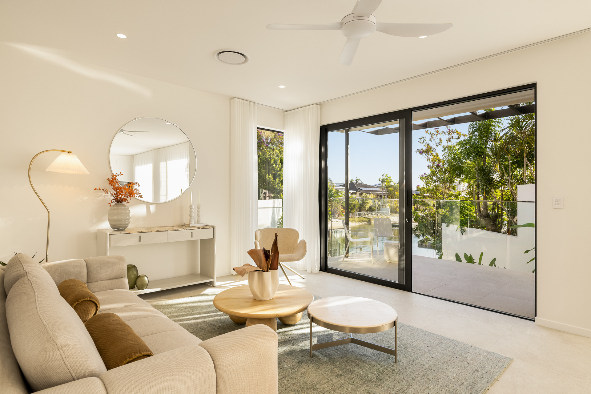 5 RIO VISTA BOULEVARD, Broadbeach Waters QLD 4218 - Image 2