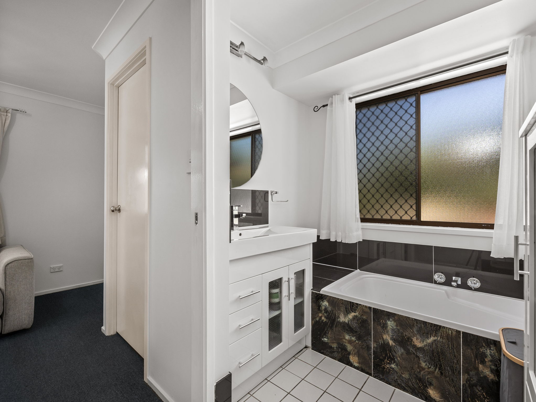 2/21 Ashvale Street, Flinders View, QLD 4305 - Image 10