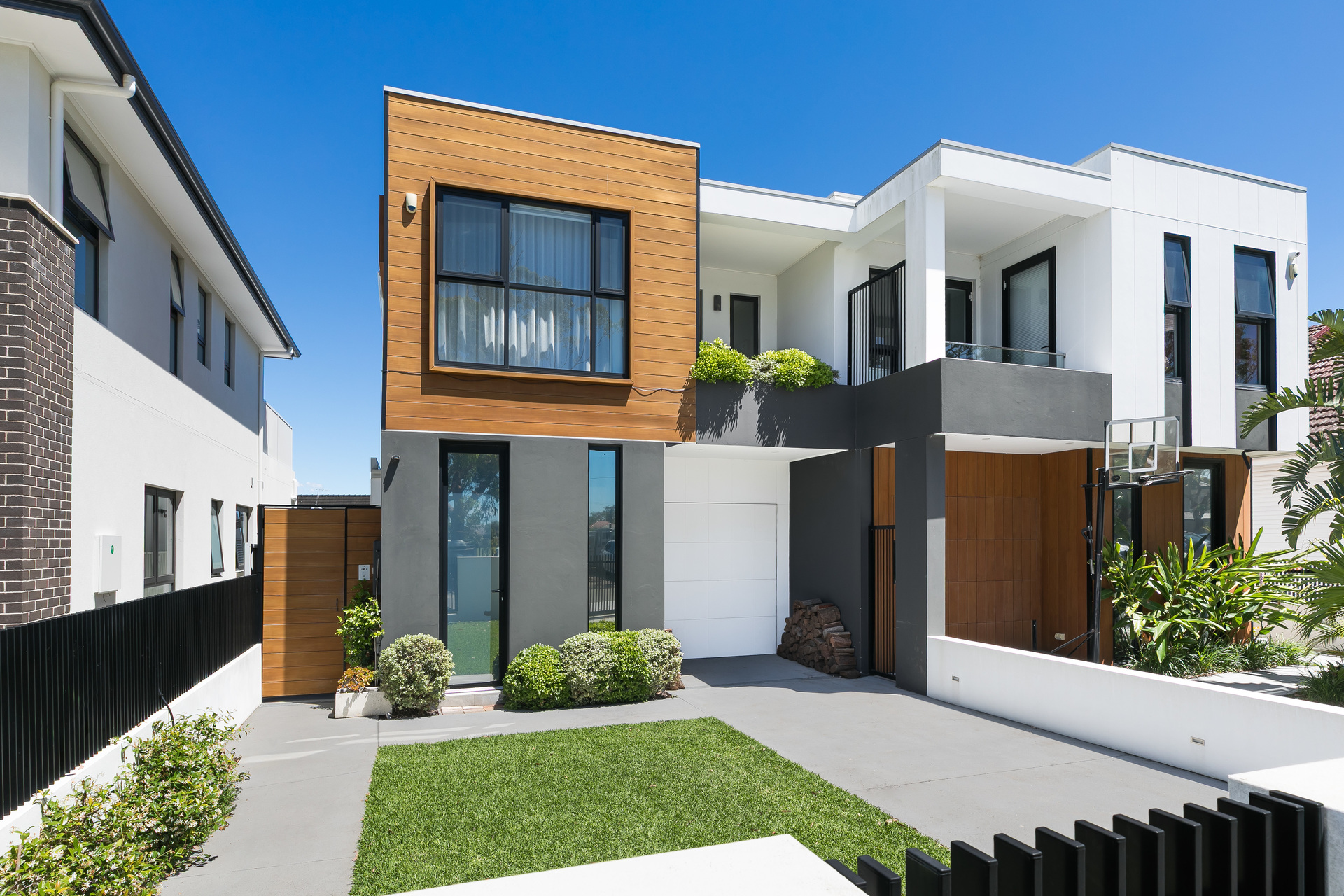 5-bedroom unit at 17b Regatta Avenue, Caringbah South, Nsw, 2229, , New South Wales