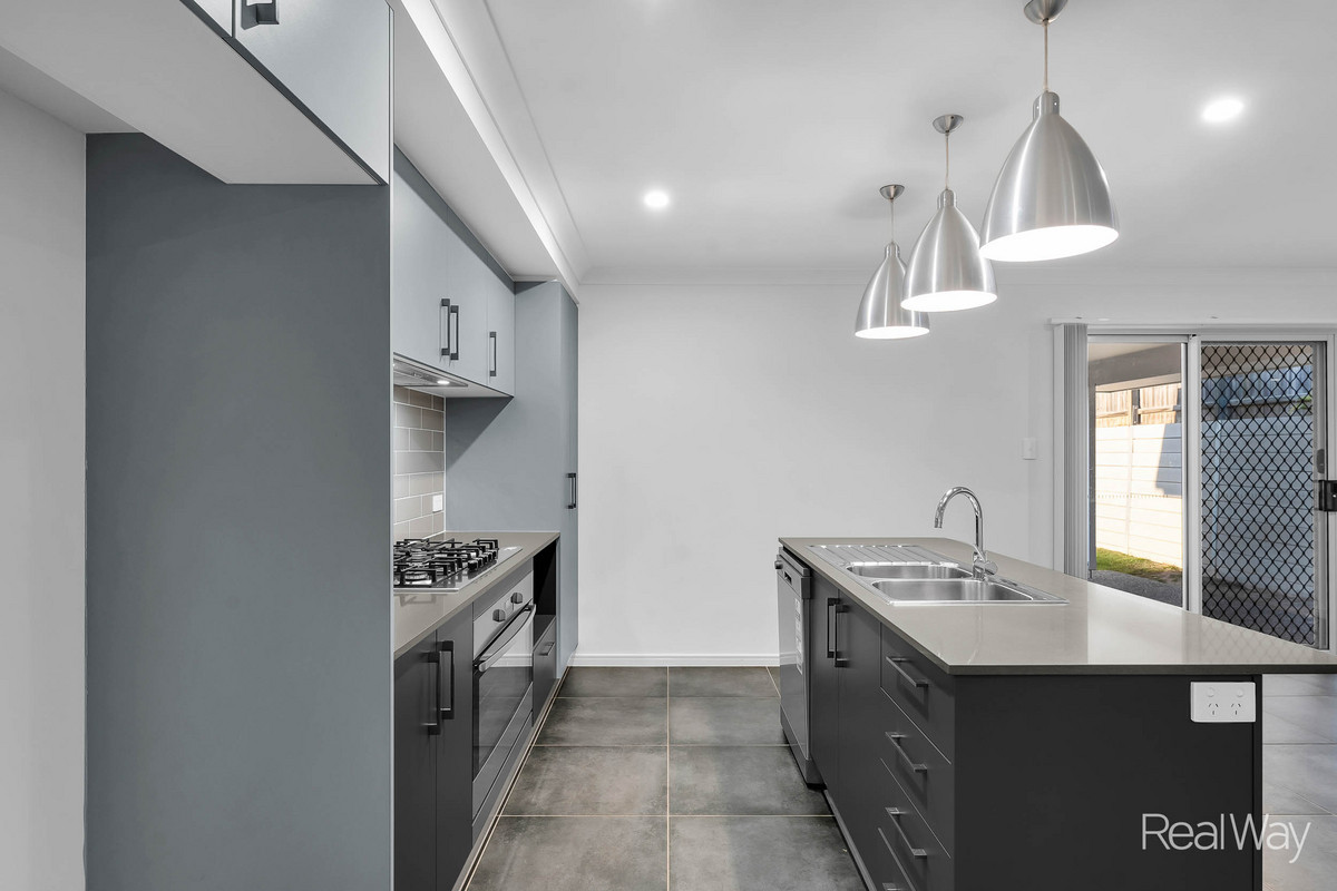43 Midnight Crescent, Spring Mountain, Qld, 4300 - Image 4