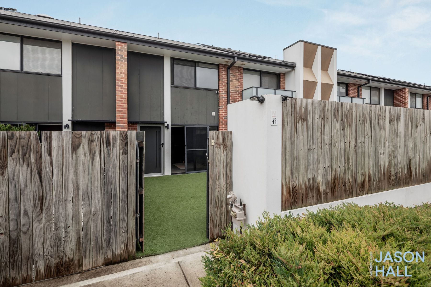 UNIT 11 MAISON 22 DULCIE HOLLAND CRESCENT, Moncrieff ACT 2914 - Image 1