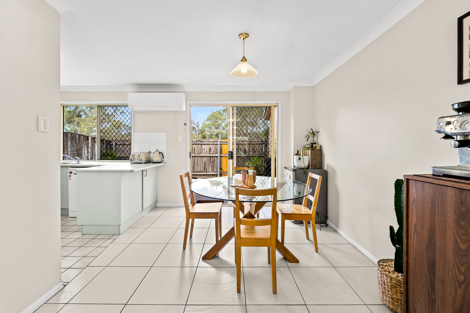 3-bedroom unit at 62 40 GLENEFER STREET, RUNCORN QLD 4113, Brisbane, Queensland