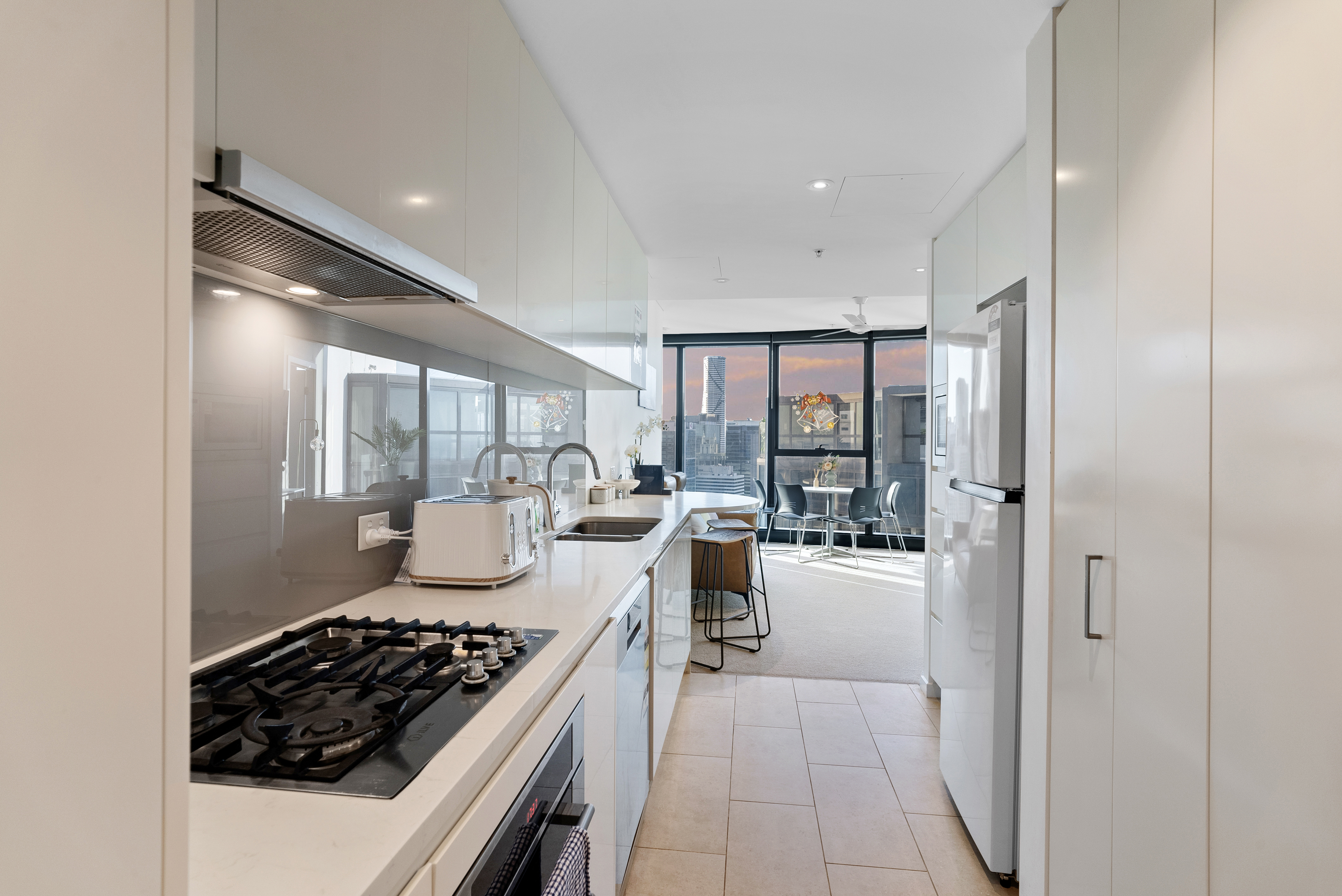 3-bedroom unit at APARTMENT 4305 222 MARGARET STREET, BRISBANE CITY QLD 4000, Brisbane, Queensland