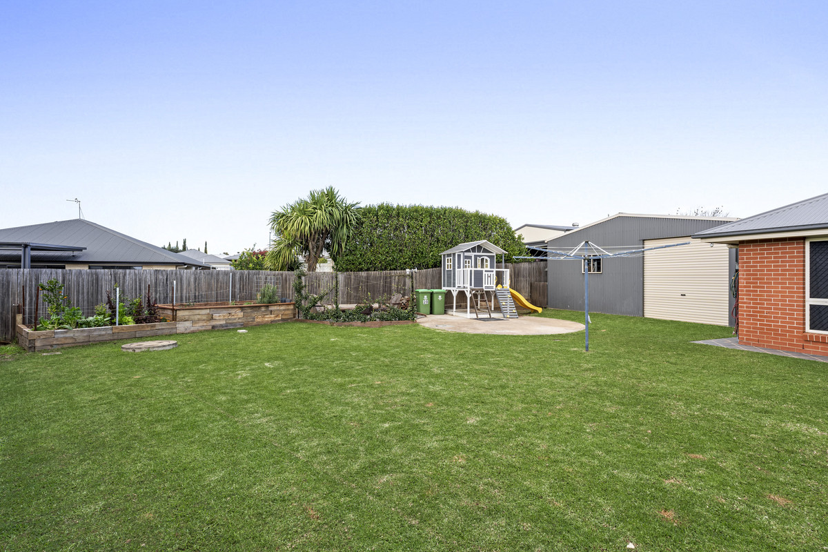 5-bedroom house at 28 Trevean Drive, Kleinton, QLD 4352, Toowoomba, Queensland