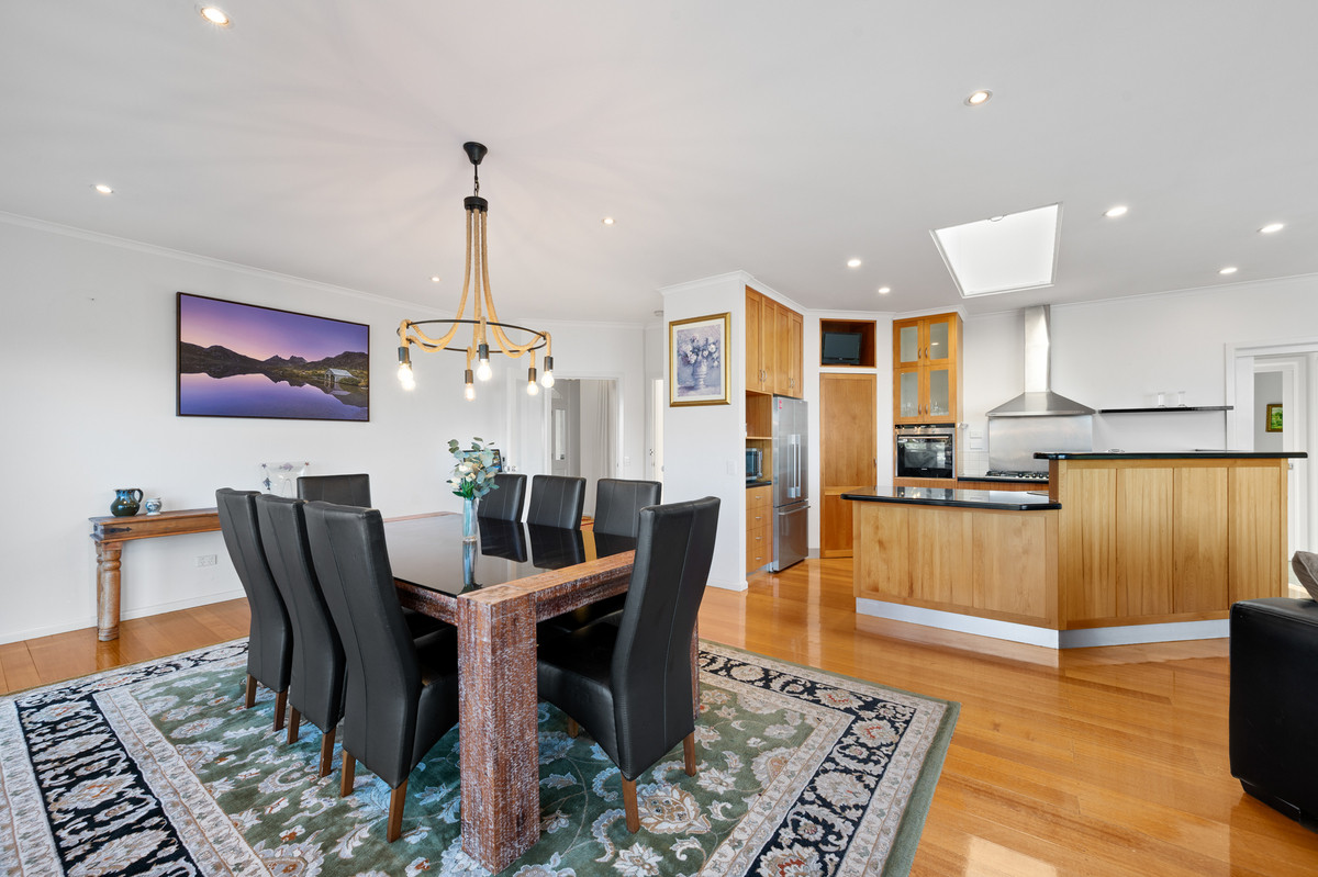 4 THELMA DRIVE, West Hobart TAS 7000 - Image 5