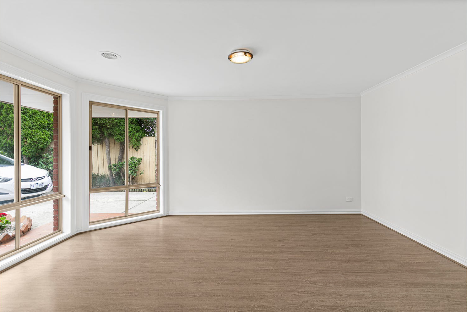 3-bedroom unit at 3/6 London Road, Broadmeadows, VIC 3047, Hume, Victoria