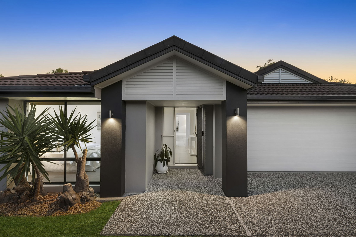 9 FEATHERTAIL PLACE, Gumdale QLD 4154 - Image 5