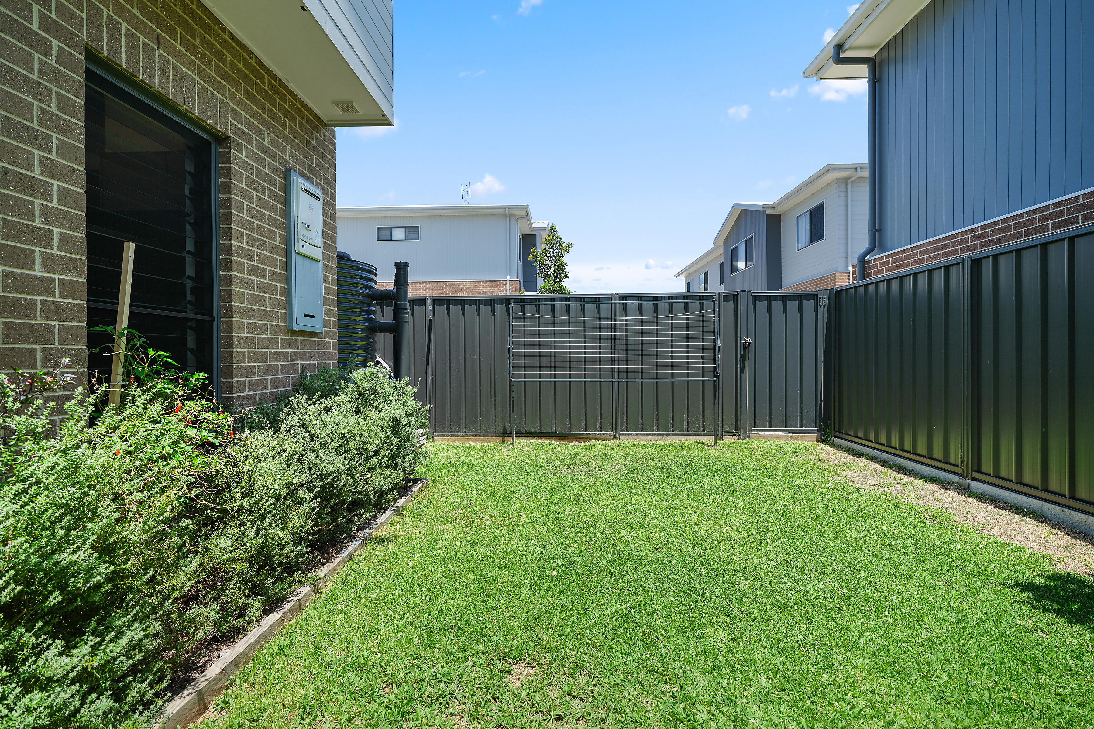 3-bedroom unit at 11 Figbird Retreat, Shortland, NSW 2307, Newcastle, New South Wales