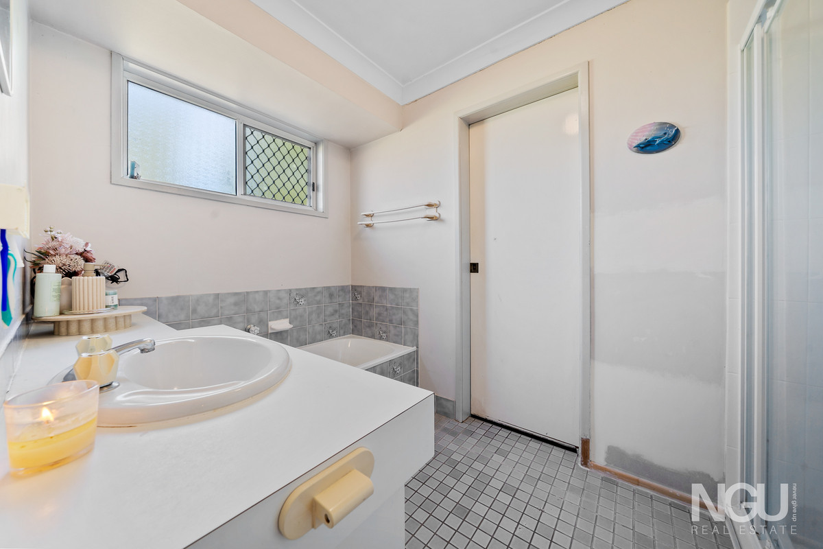 32 BAROSSA STREET, Kingston QLD 4114 - Image 9