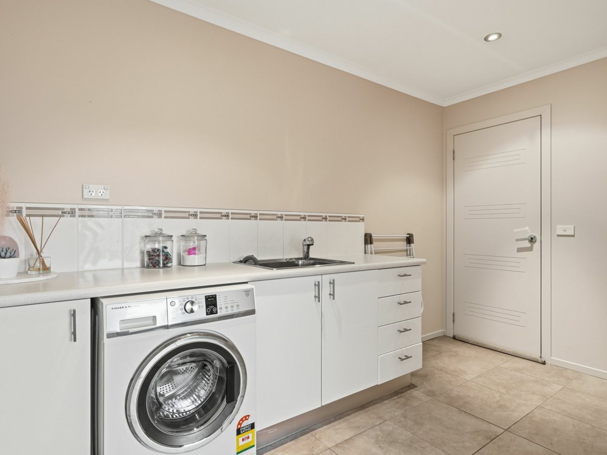 5-bedroom house at 24 Corlacus Drive, Kingston, TAS 7050, Kingborough, Tasmania