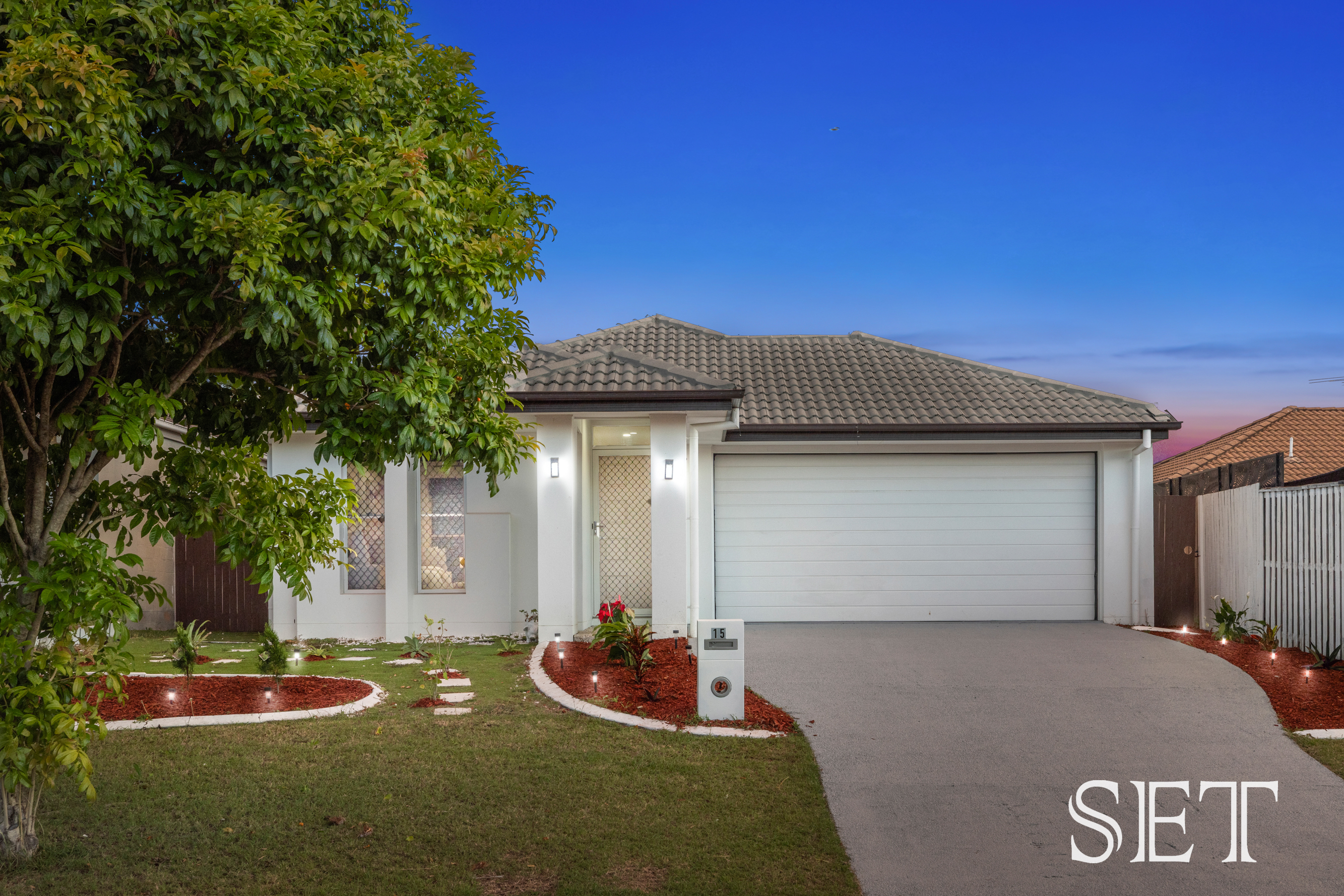15 SHIMAO CRESCENT, North Lakes QLD 4509 - Image 2