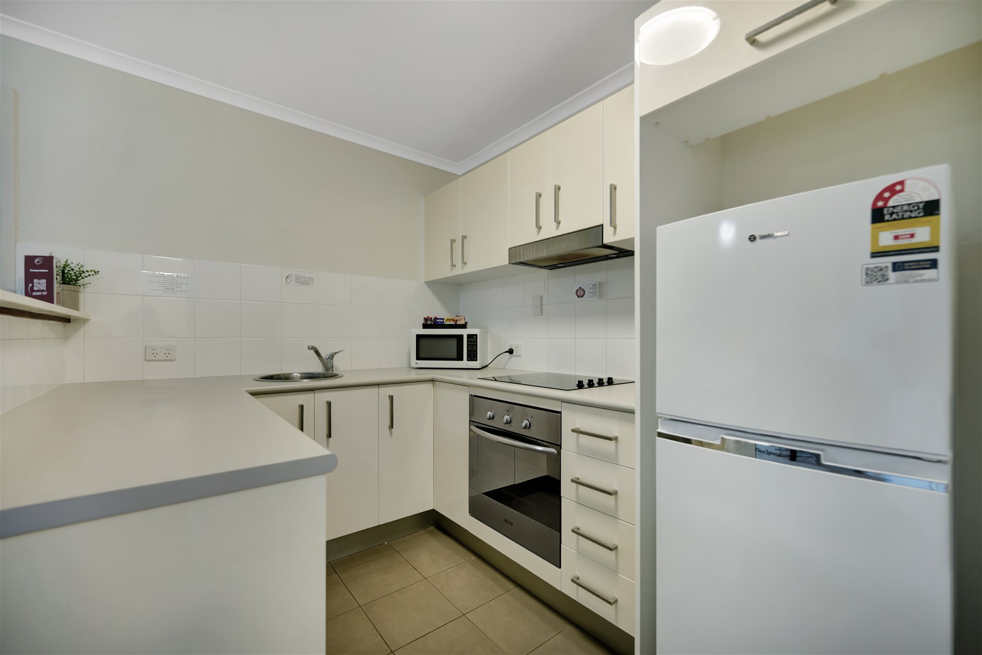 UNIT 204 66 OAKA LANE, Gladstone Central QLD 4680 - Image 10