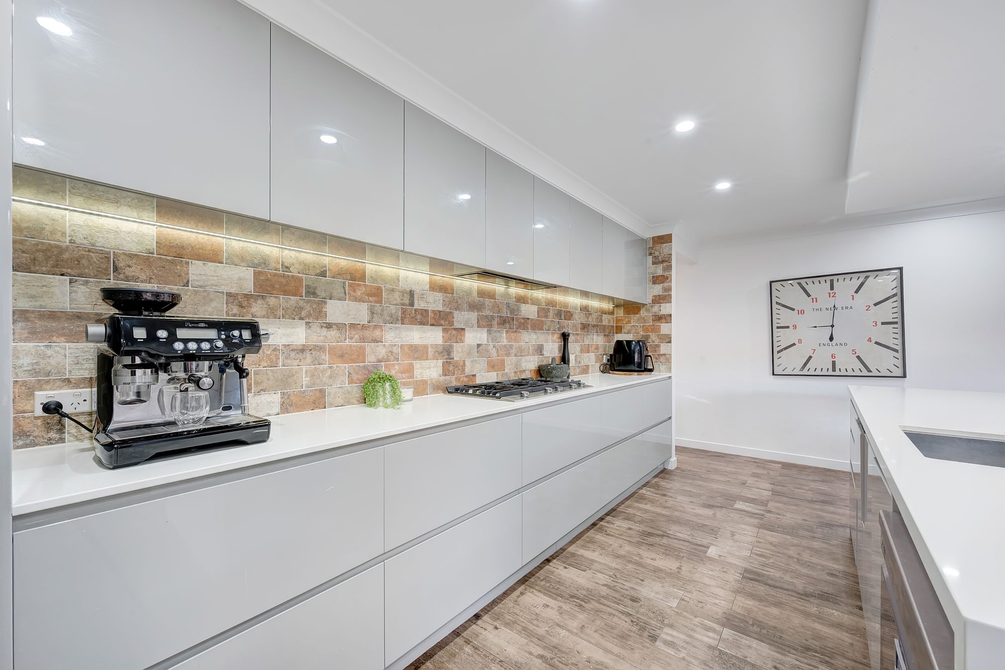 5-bedroom house at 98 Bannockburn Crescent, Parkinson, QLD 4115, , Queensland