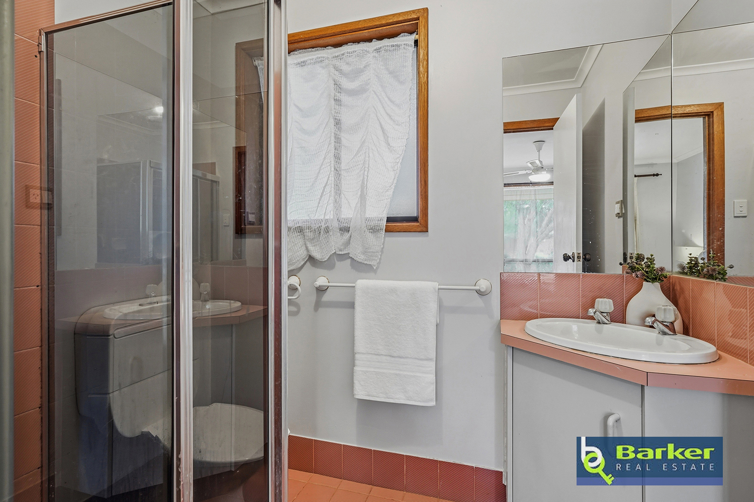 2 ILLAWARRA COURT, Craigmore SA 5114 - Image 6