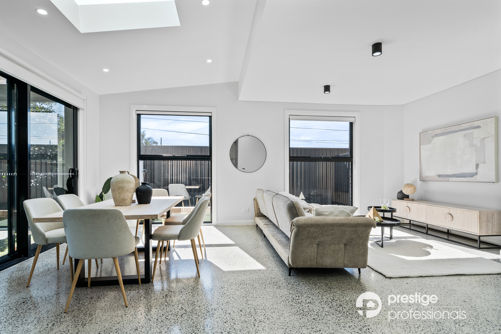 UNIT 4 40 BUNGARRA CRESCENT, Chipping Norton NSW 2170 - Image 9