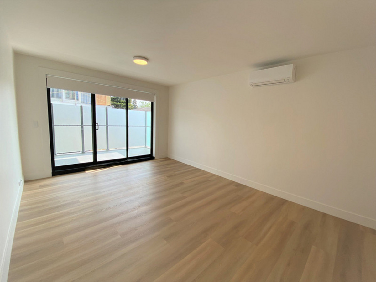 FLAT 6 40 NARONG ROAD, CAULFIELD NORTH VIC 3161 - Image 3