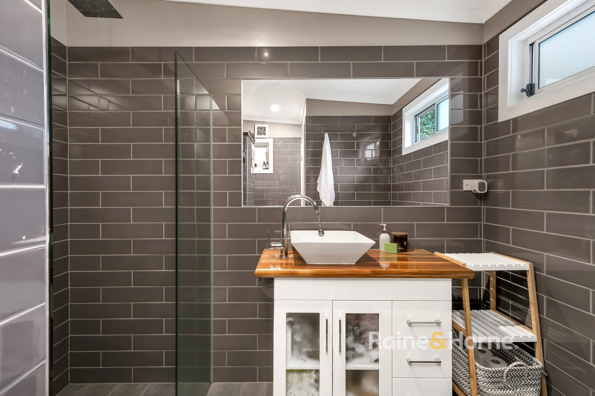 37 Hobart Avenue, Umina Beach, NSW 2257 - Image 5