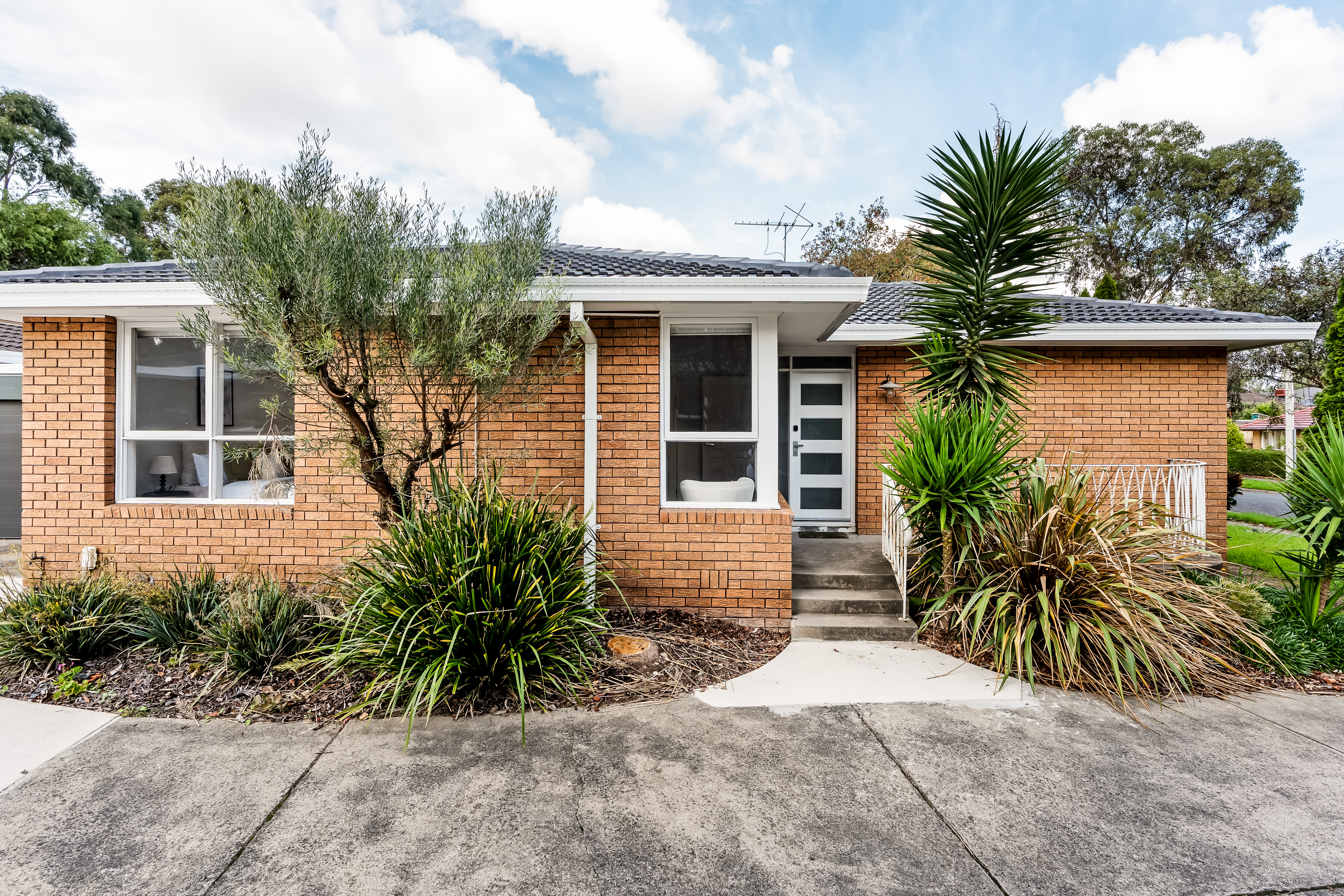 1/5 Padgham Court, Box Hill North, VIC 3129 - Image 1