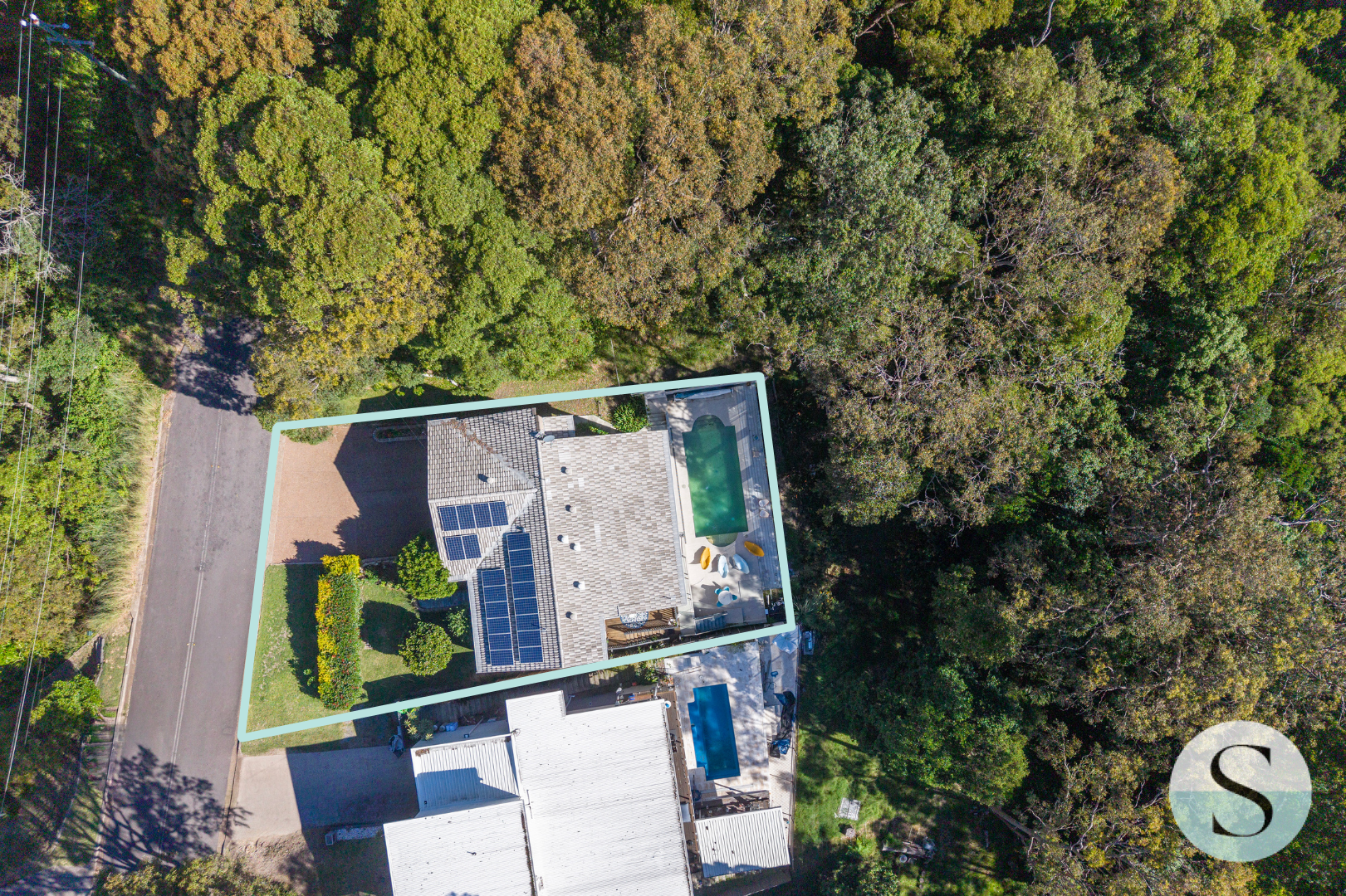 63 SCENIC DRIVE, Caves Beach NSW 2281 - Image 1