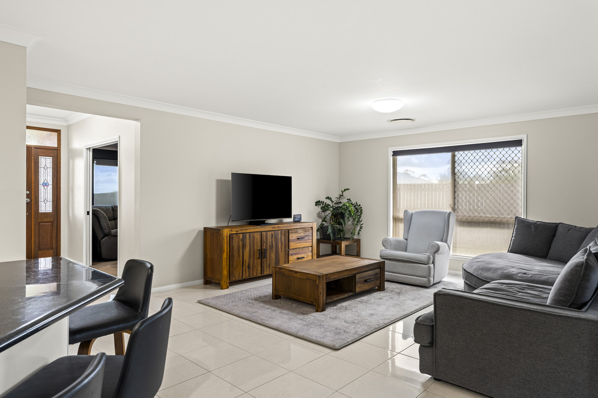 5-bedroom house at 28 Trevean Drive, Kleinton, QLD 4352, Toowoomba, Queensland