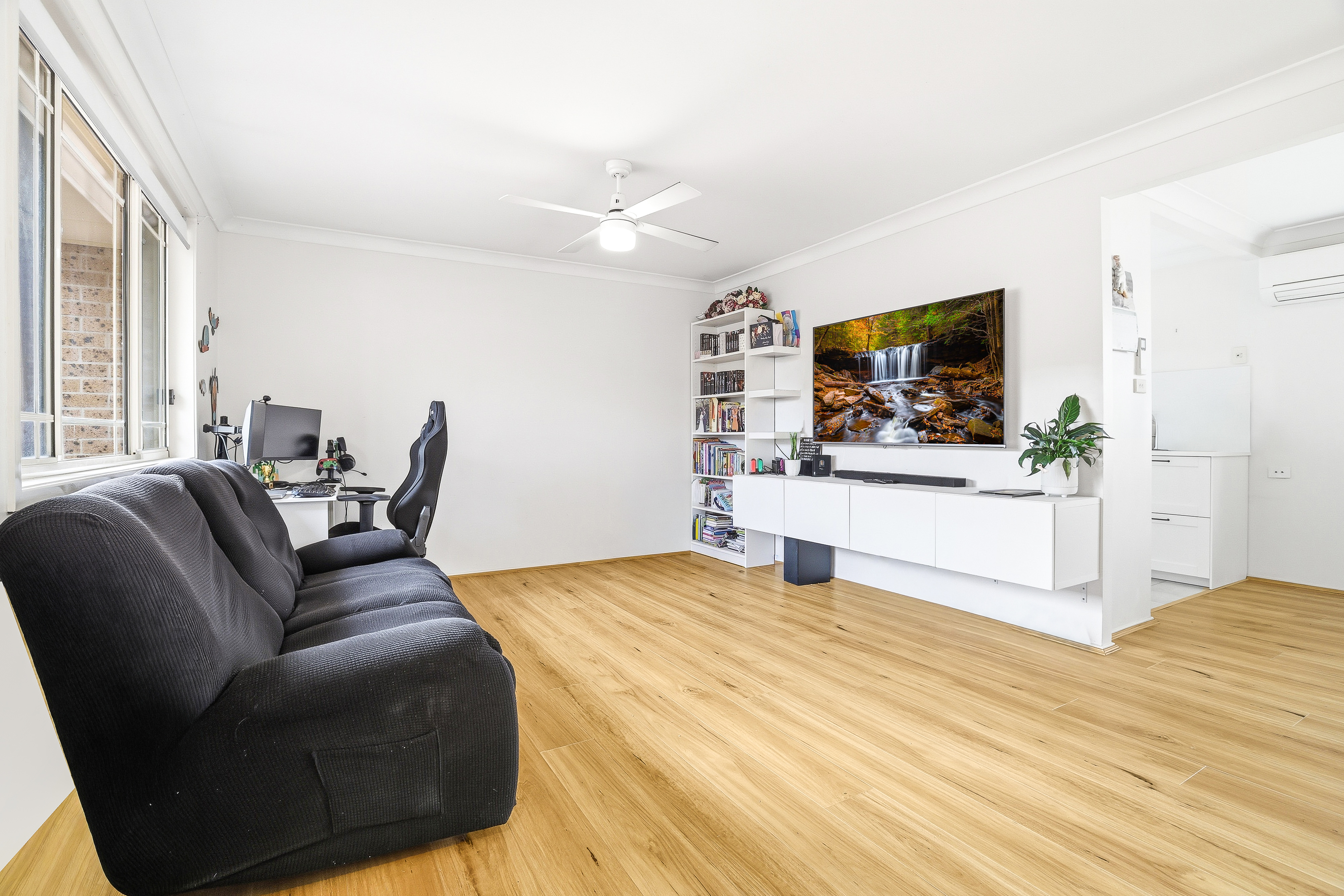 5 26 BRISBANE STREET, OXLEY PARK NSW 2760 - Image 2
