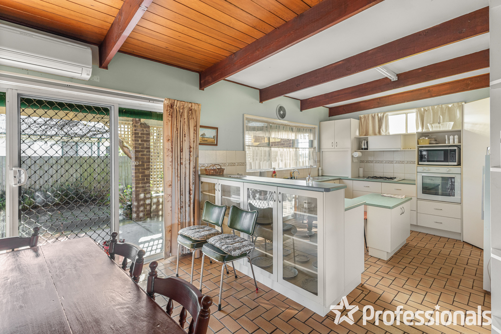 5 Brisbane Street, Port Albert, VIC 3971 - Image 2