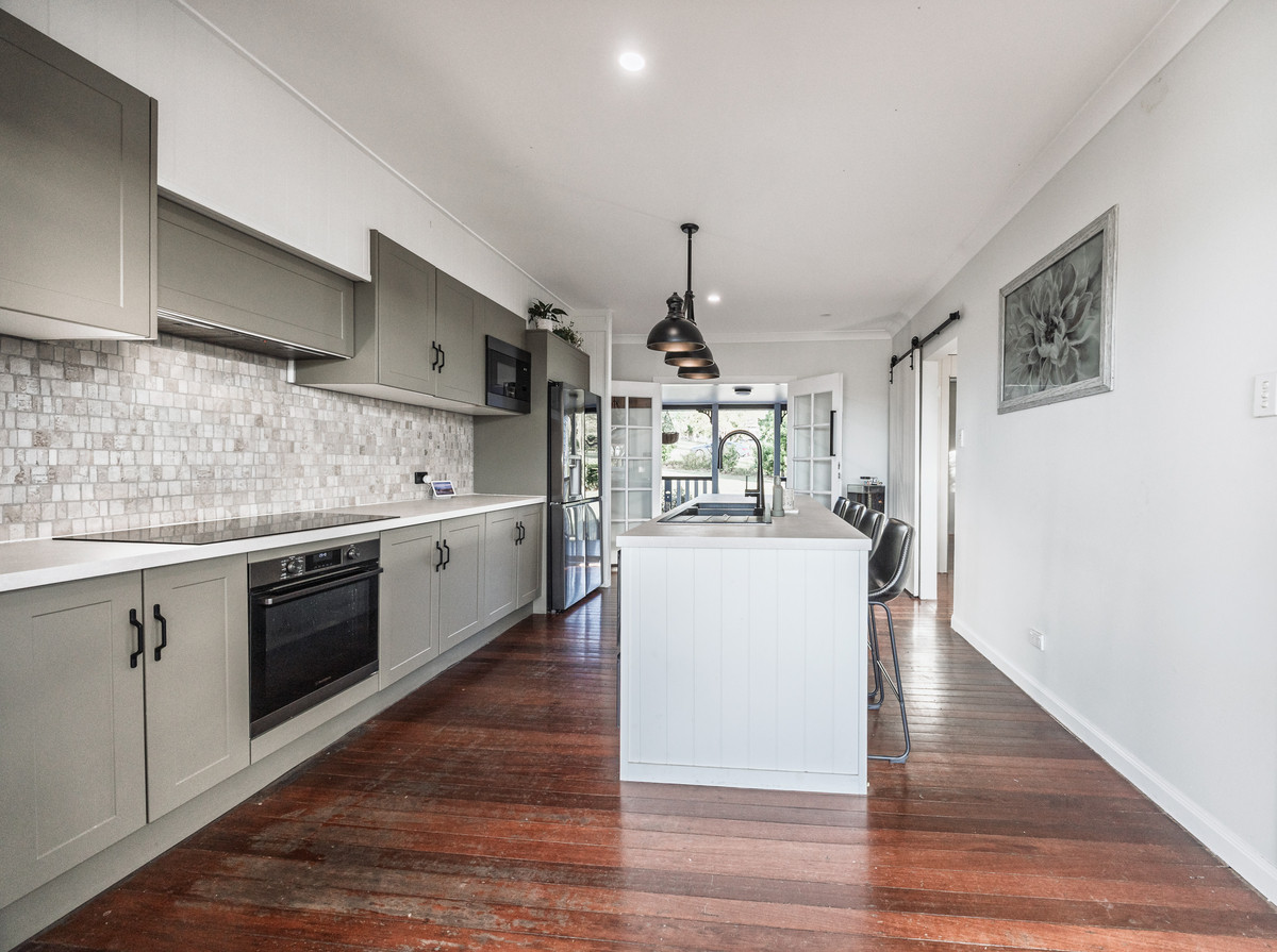 32 PELICAN DRIVE, Laidley Heights QLD 4341 - Image 8