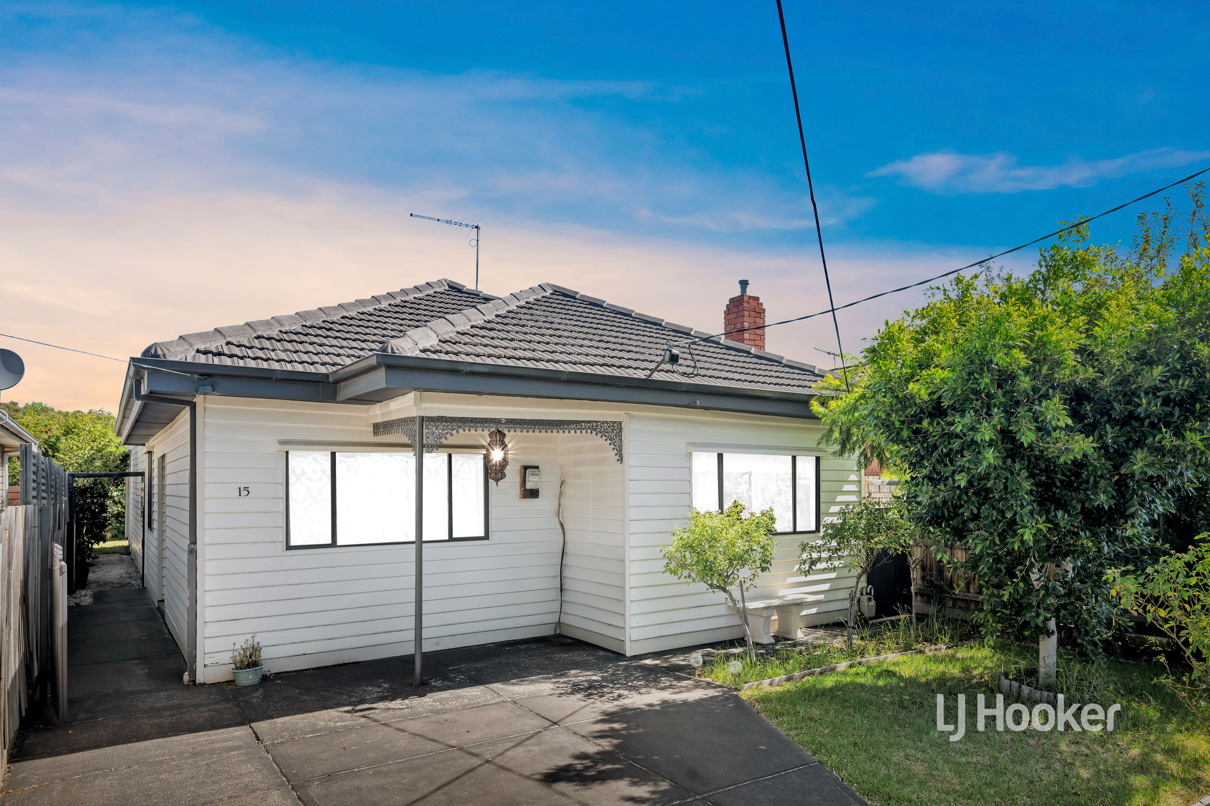 15 Monmouth Street, Newport, VIC 3015 - Image 1