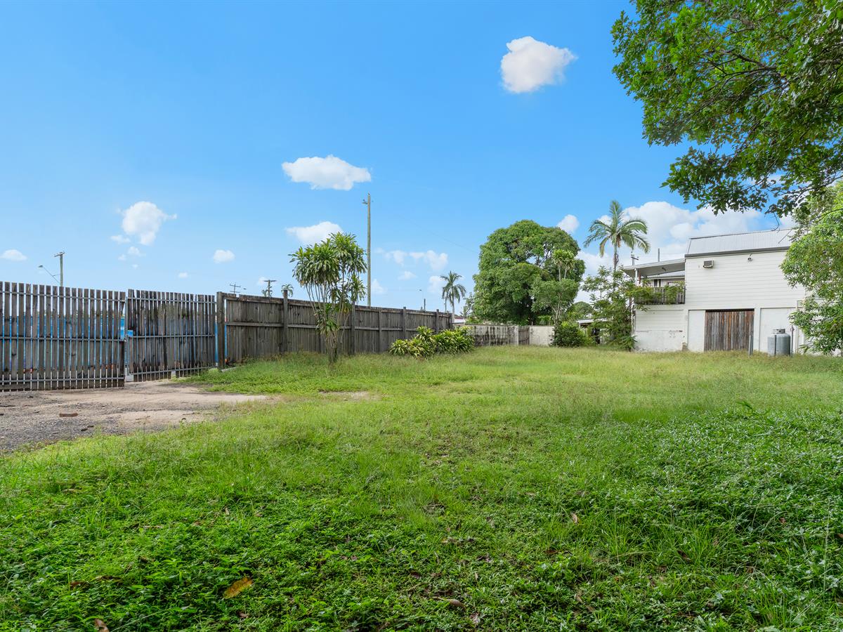 
      /220-224 Sheridan Street, Cairns North, Qld, 4870 - Image 10