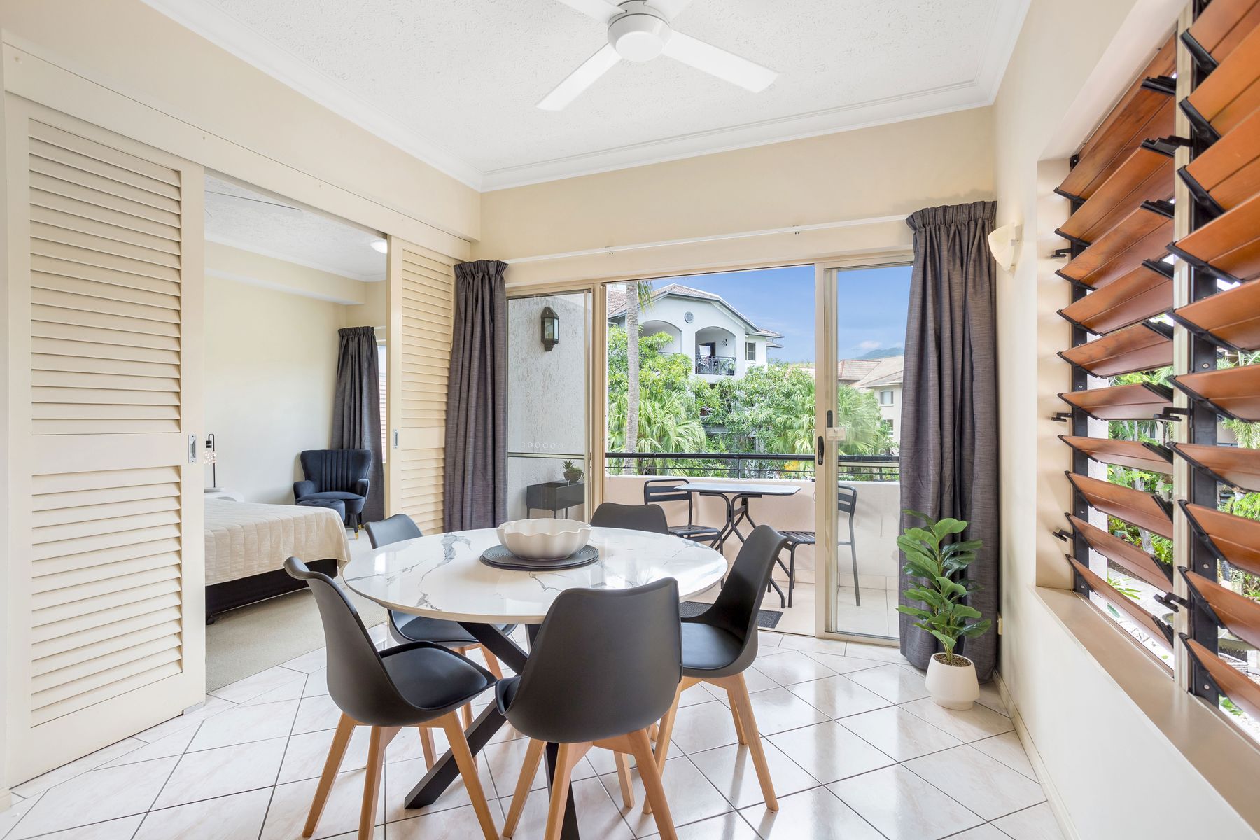 1807/2-10 Greenslopes Street, Cairns North, Qld, 4870 - Image 7