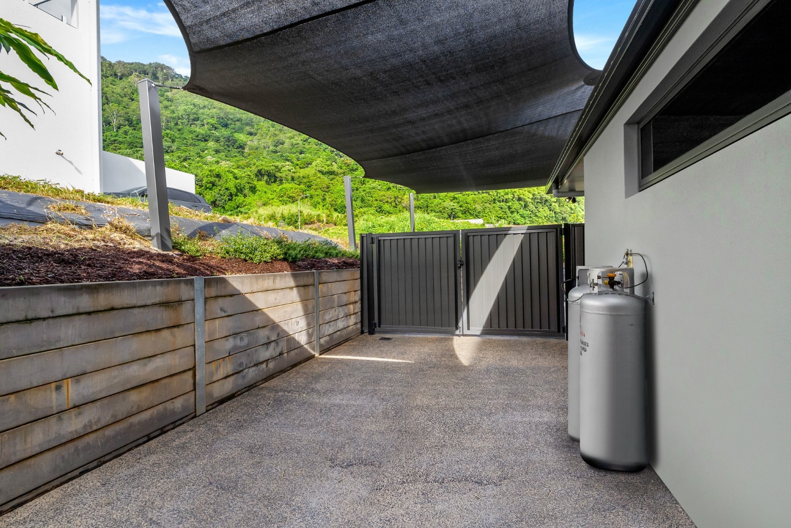 6-bedroom house at 1 Drummer Close, Kanimbla, Qld, 4870, Cairns, Queensland