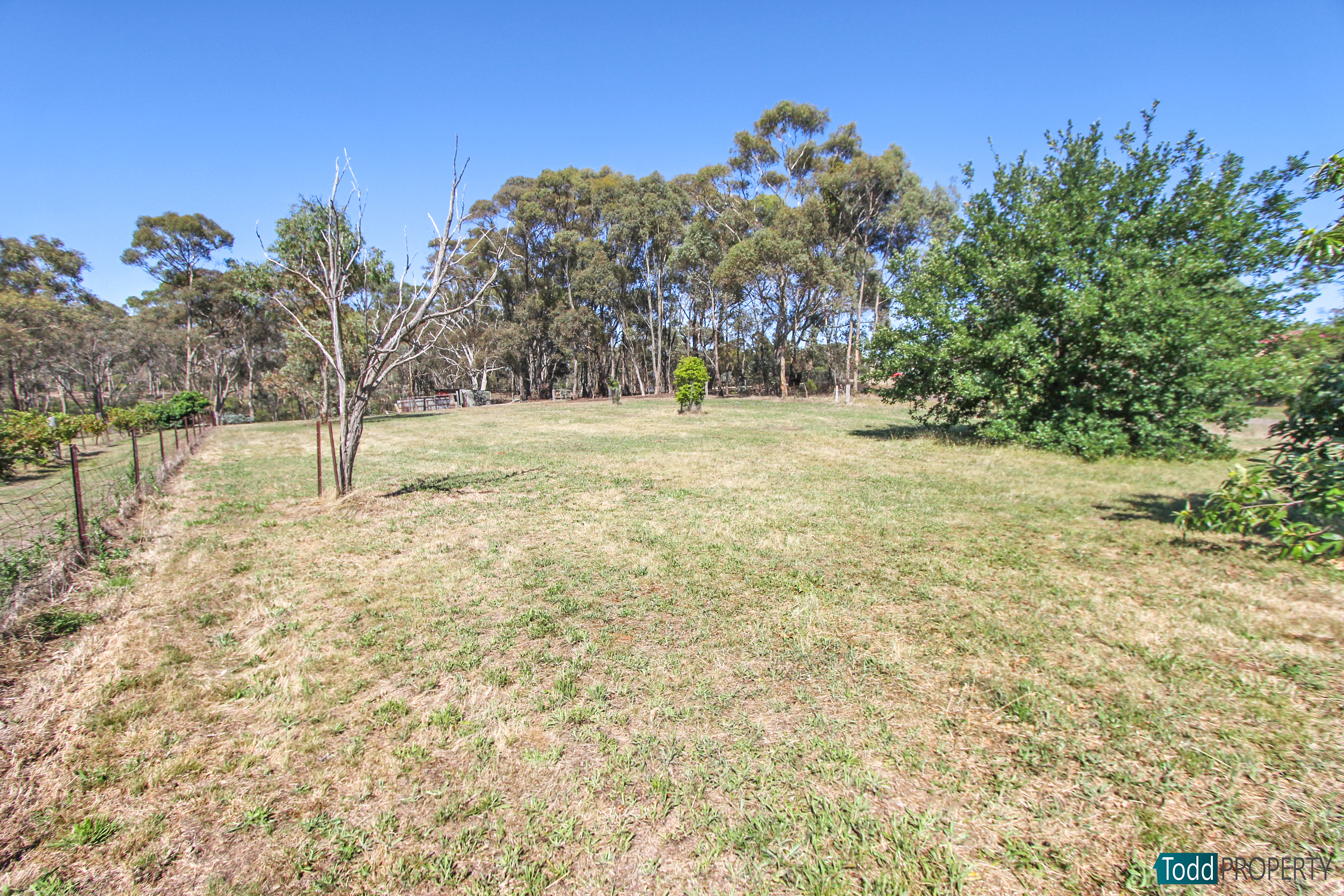 2 Ellis Road, Heathcote, Vic, 3523 - Image 2