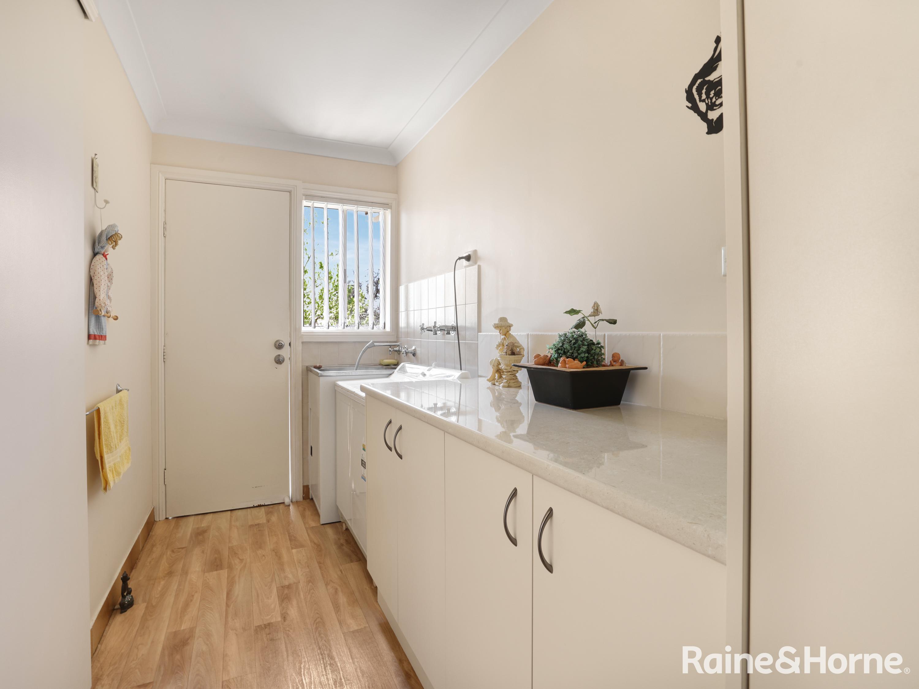 6 207 KEPPEL STREET, BATHURST NSW 2795 - Image 6